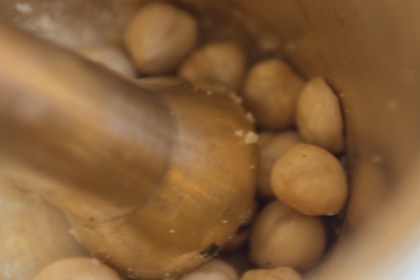 FindikliDamlaCikolataliKurabiye_malzemelerfindik3