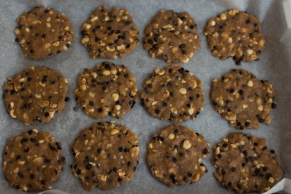 FindikliDamlaCikolataliKurabiye_pisirme