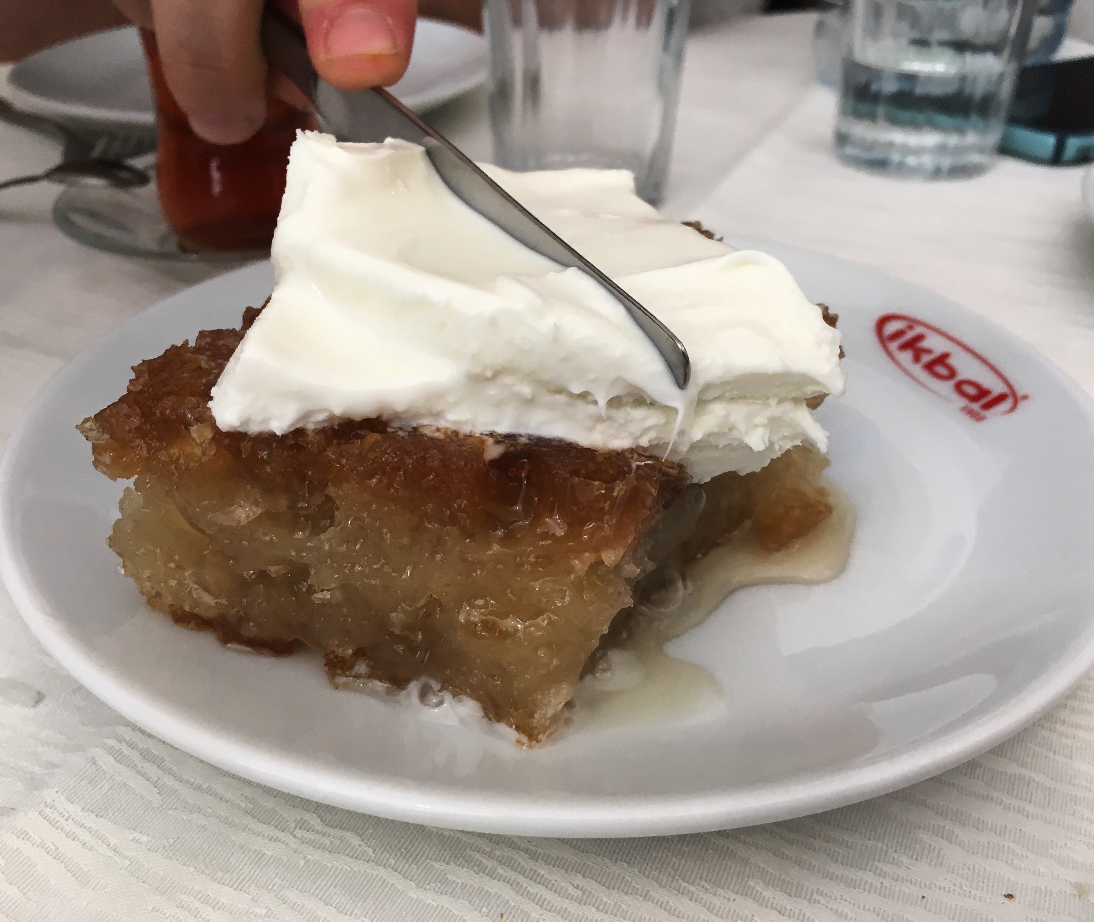 20170919_Afyon_IkbalLokantasi_ekmekkadayifi